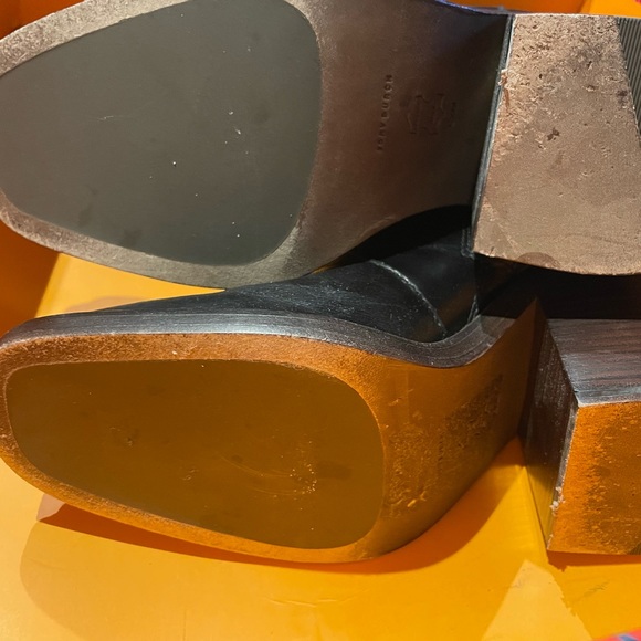 Tory Burch Heeled Ankle Boot Sierra Antik *open to offers* Style 84889 - Picture 4 of 7